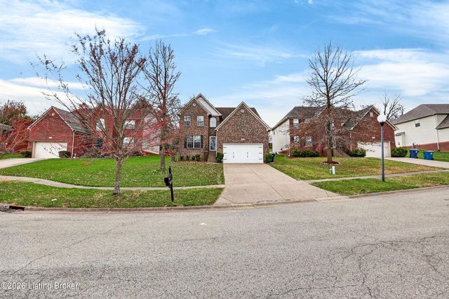 10735 Copper Ridge Dr, Louisville, KY 40241