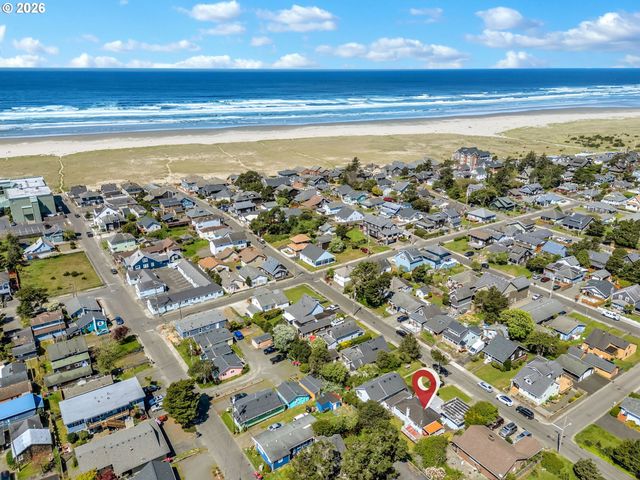337 6TH Ave, Seaside, OR 97138