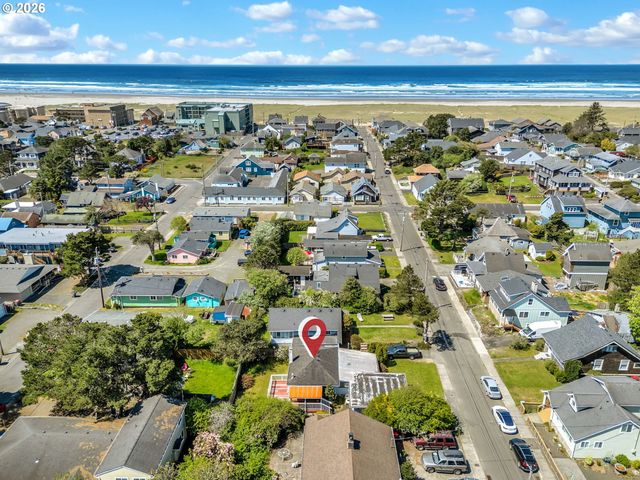 337 6TH Ave, Seaside, OR 97138