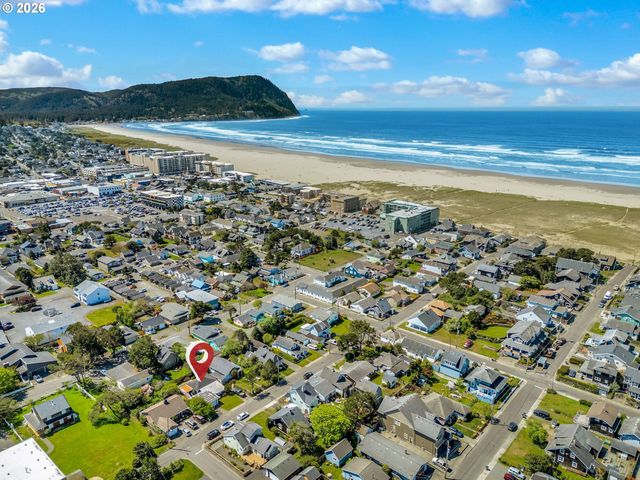 337 6TH Ave, Seaside, OR 97138