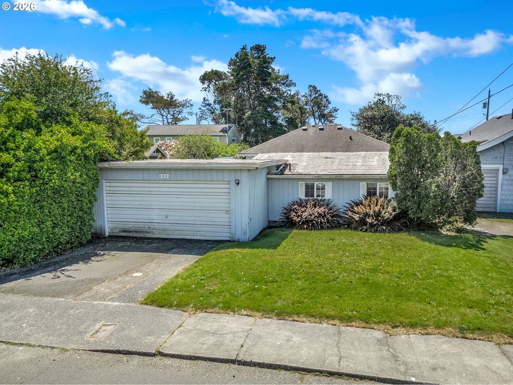 337 6TH Ave, Seaside, OR 97138