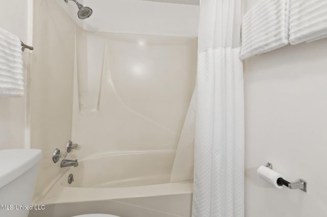 1130 Beach Boulevard, 408, Biloxi, MS 39530