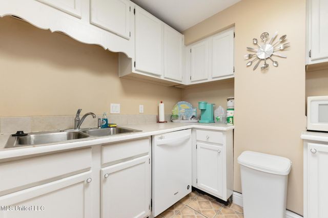 1130 Beach Boulevard, 408, Biloxi, MS 39530