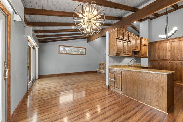 9708 Mill Creek Drive, Eden Prairie, MN 55347