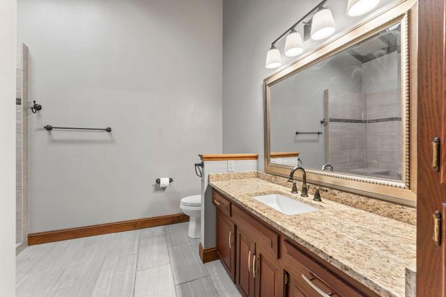 9708 Mill Creek Drive, Eden Prairie, MN 55347