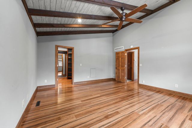 9708 Mill Creek Drive, Eden Prairie, MN 55347