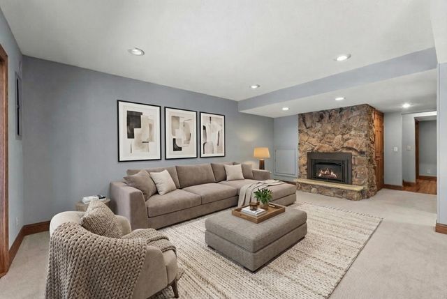 9708 Mill Creek Drive, Eden Prairie, MN 55347