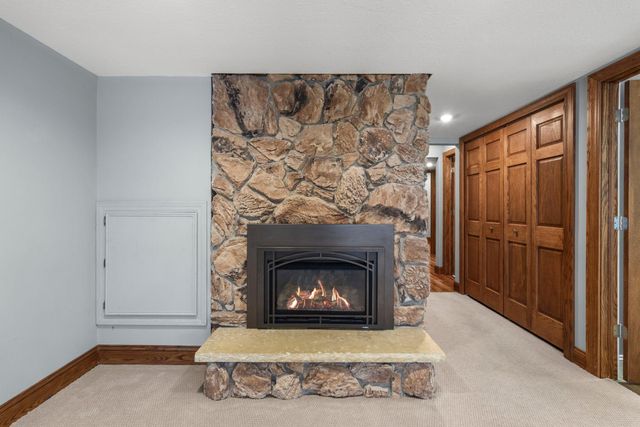 9708 Mill Creek Drive, Eden Prairie, MN 55347