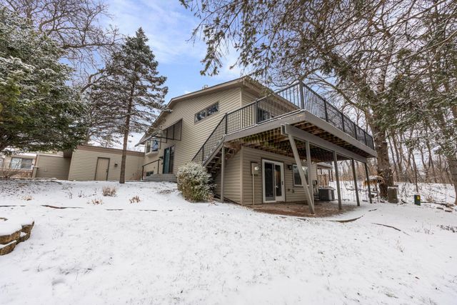 9708 Mill Creek Drive, Eden Prairie, MN 55347