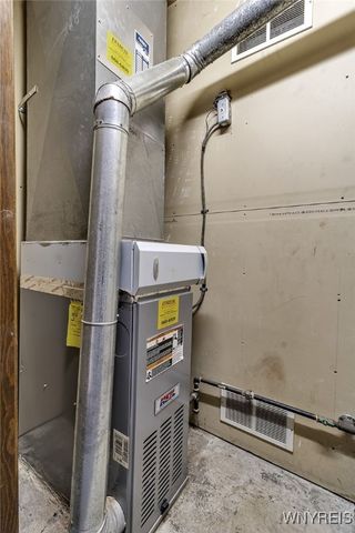 31 Albert Street, Cheektowaga, NY 14043