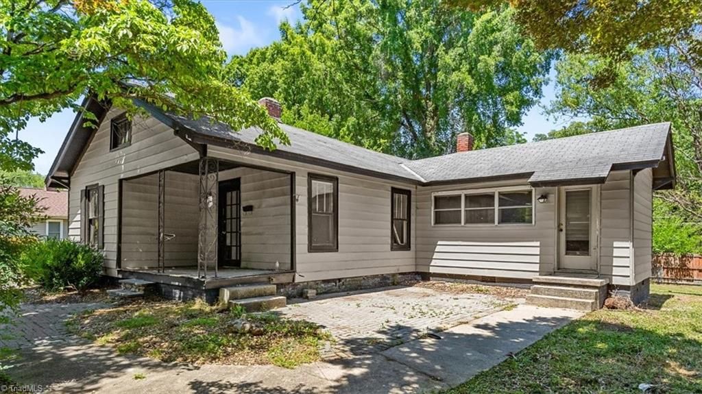 1514 Elwood Avenue, Greensboro, NC 27403