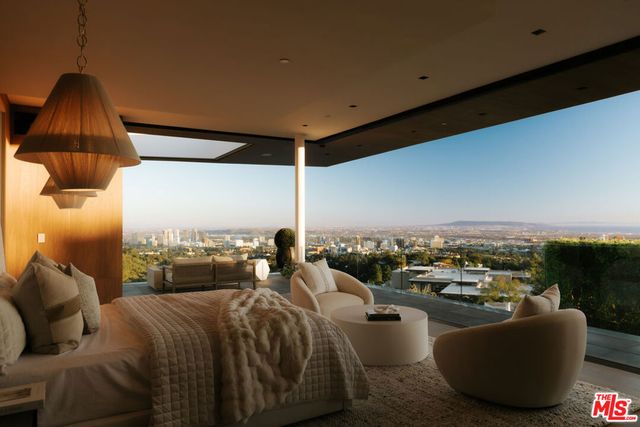 11507 Orum Road, Los Angeles, CA 90049