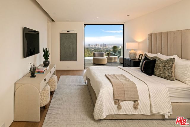 11507 Orum Road, Los Angeles, CA 90049