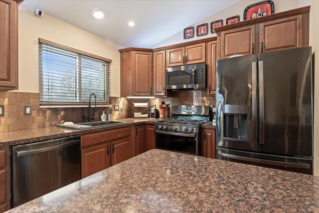 7166 Fay Drive, Belleville, MI 48111