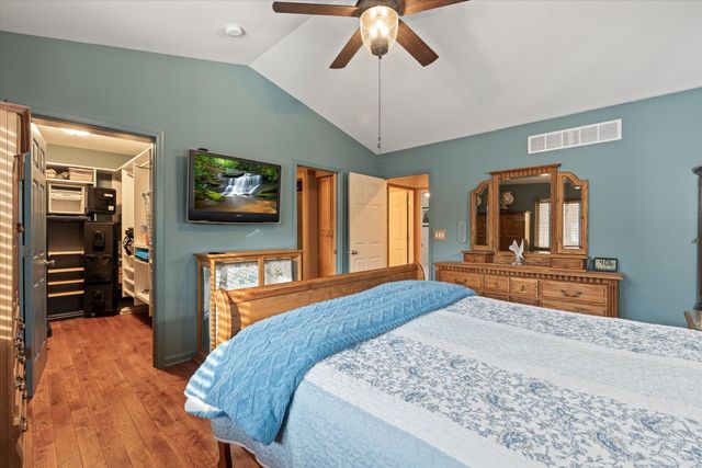 7166 Fay Drive, Belleville, MI 48111