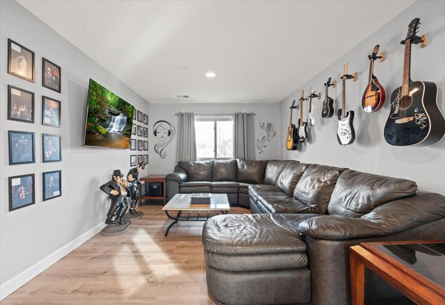 7166 Fay Drive, Belleville, MI 48111