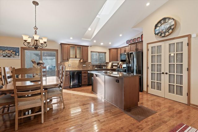 7166 Fay Drive, Belleville, MI 48111