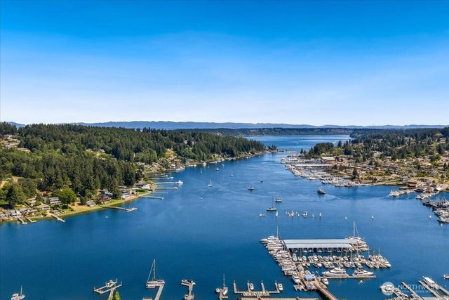 9514 Goodman Avenue, Gig Harbor, WA 98332