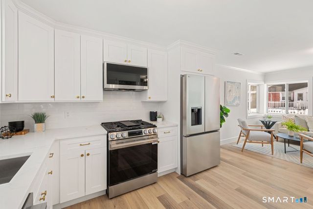 563 Pearl Harbor Street, Bridgeport, CT 06610