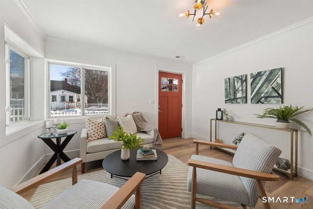 563 Pearl Harbor Street, Bridgeport, CT 06610