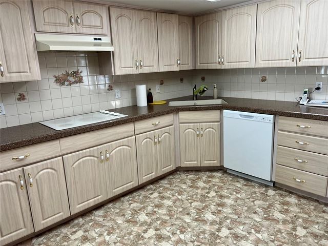 122 QUAILWOOD DRIVE, Winter Haven, FL 33880
