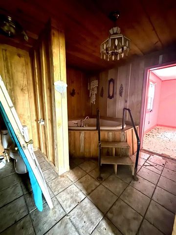 404 David Marcantel Road, Dequincy, LA 70633