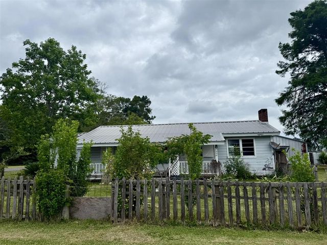 404 David Marcantel Road, Dequincy, LA 70633