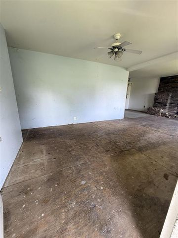 404 David Marcantel Road, Dequincy, LA 70633
