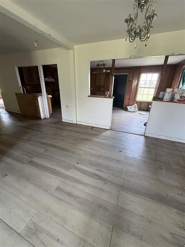 404 David Marcantel Road, Dequincy, LA 70633