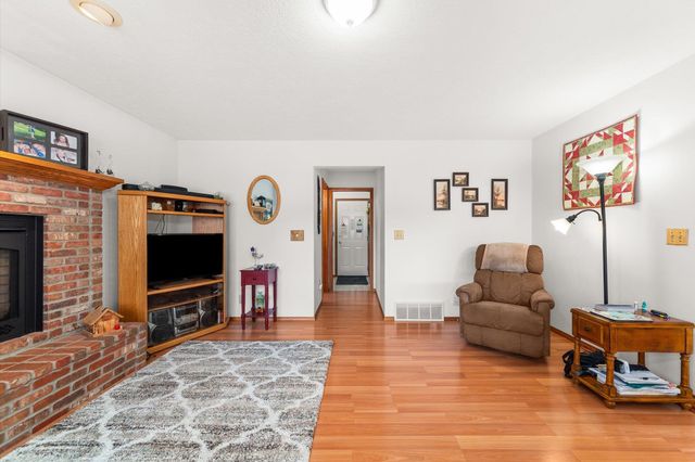 2111 S St Charles Rd, Veradale, WA 99037