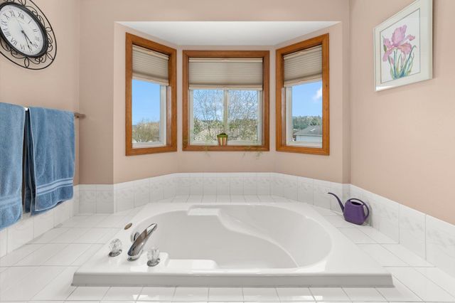 2111 S St Charles Rd, Veradale, WA 99037