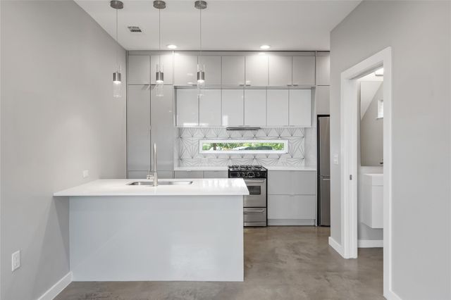 2108 Tillery ST 16, Austin, TX 78723