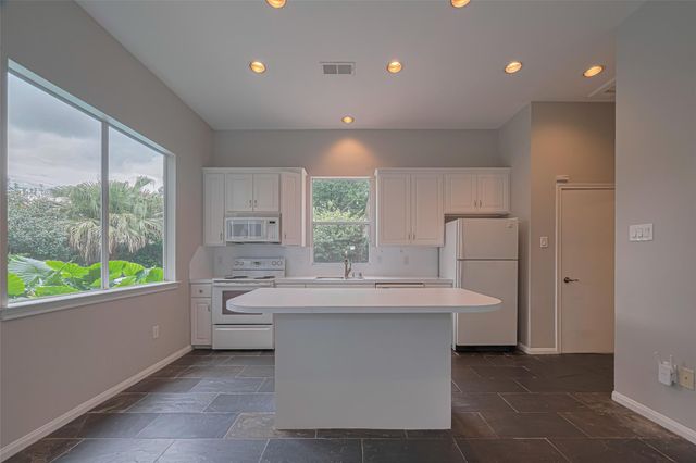11914 Ashmead Drive, Houston, TX 77077