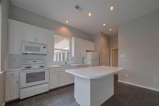11914 Ashmead Drive, Houston, TX 77077