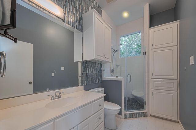 11914 Ashmead Drive, Houston, TX 77077