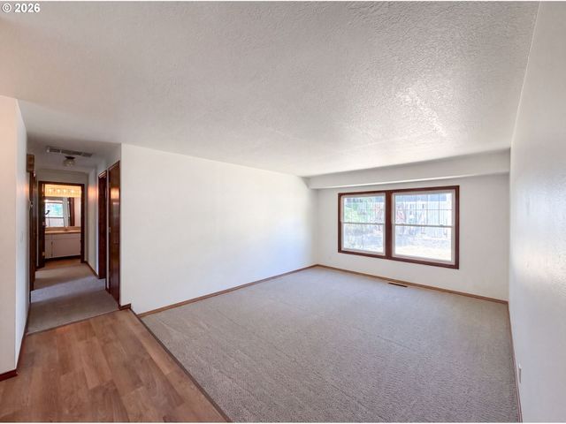 12685 Sw PERCHERON Ln, Beaverton, OR 97008