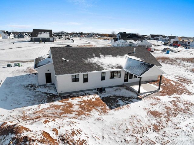 N1335 HIGH POINT LANE, Greenville, WI 54942