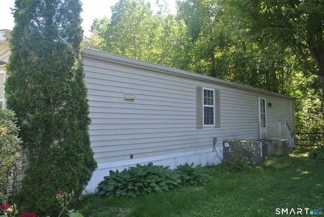 11 Ella Circle, Milford, CT 06460
