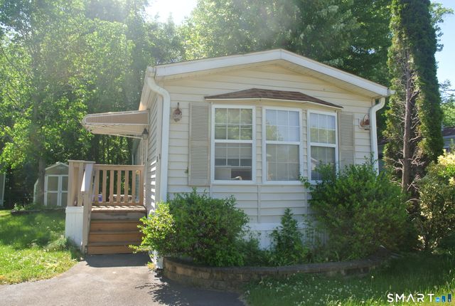 11 Ella Circle, Milford, CT 06460