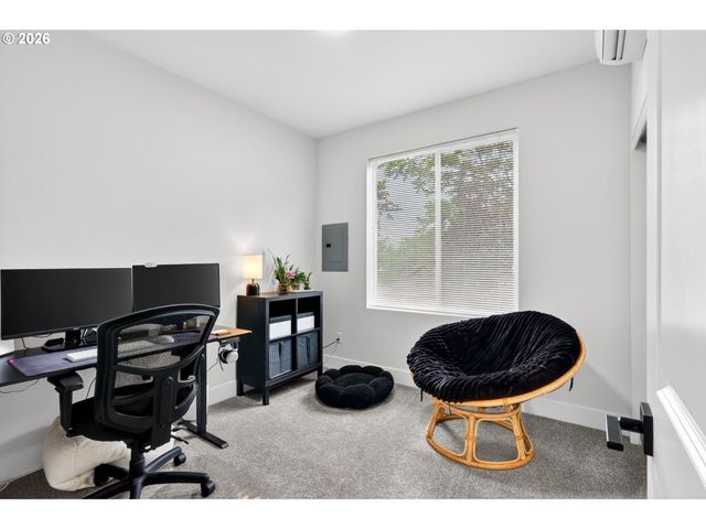 5322 Se MILWAUKIE Ave, Portland, OR 97202