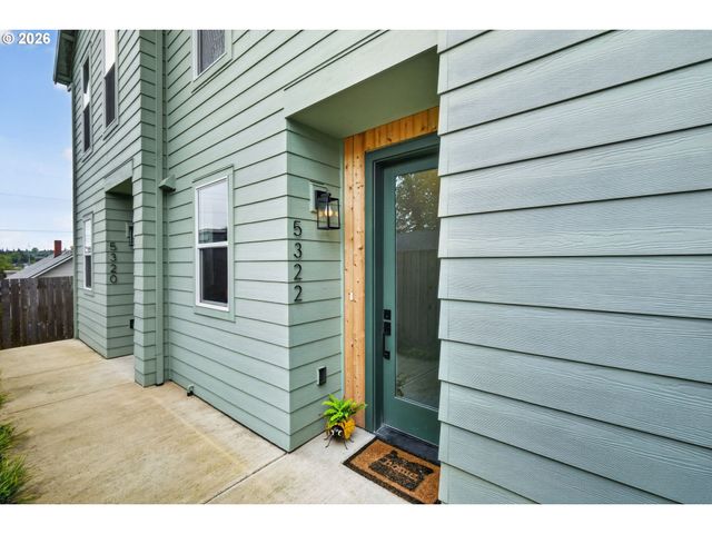 5322 Se MILWAUKIE Ave, Portland, OR 97202