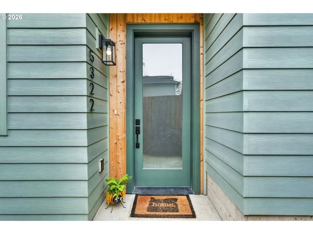 5322 Se MILWAUKIE Ave, Portland, OR 97202