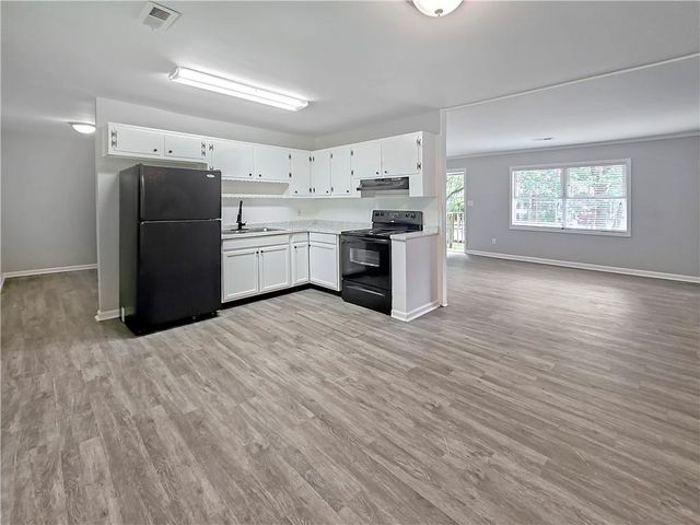 8438 Stonewall Jackson Drive, Jonesboro, GA 30238