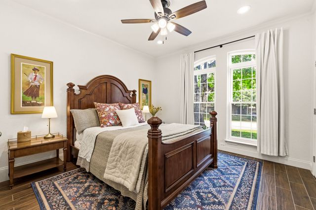 1092 Holly Lane, Lewisville, TX 75067