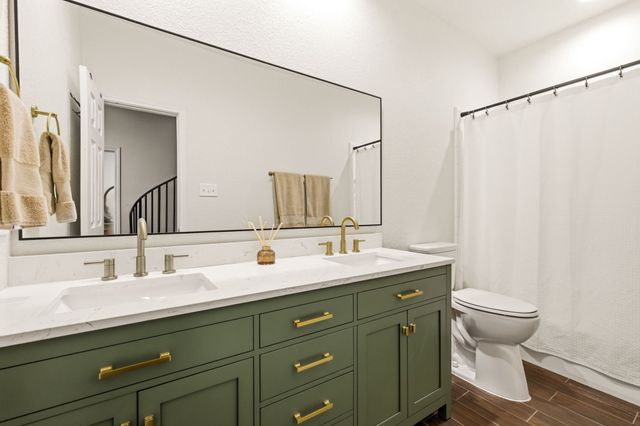 1092 Holly Lane, Lewisville, TX 75067