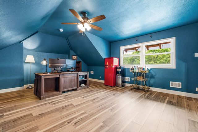 1092 Holly Lane, Lewisville, TX 75067