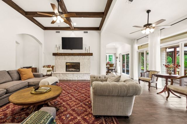 1092 Holly Lane, Lewisville, TX 75067