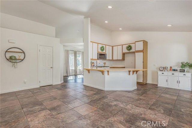 28630 Newcastle, Highland, CA 92346