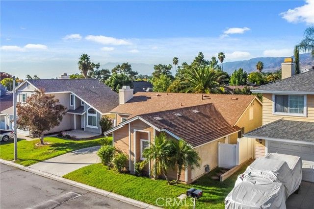 28630 Newcastle, Highland, CA 92346