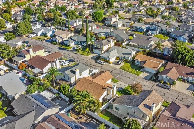 28630 Newcastle, Highland, CA 92346